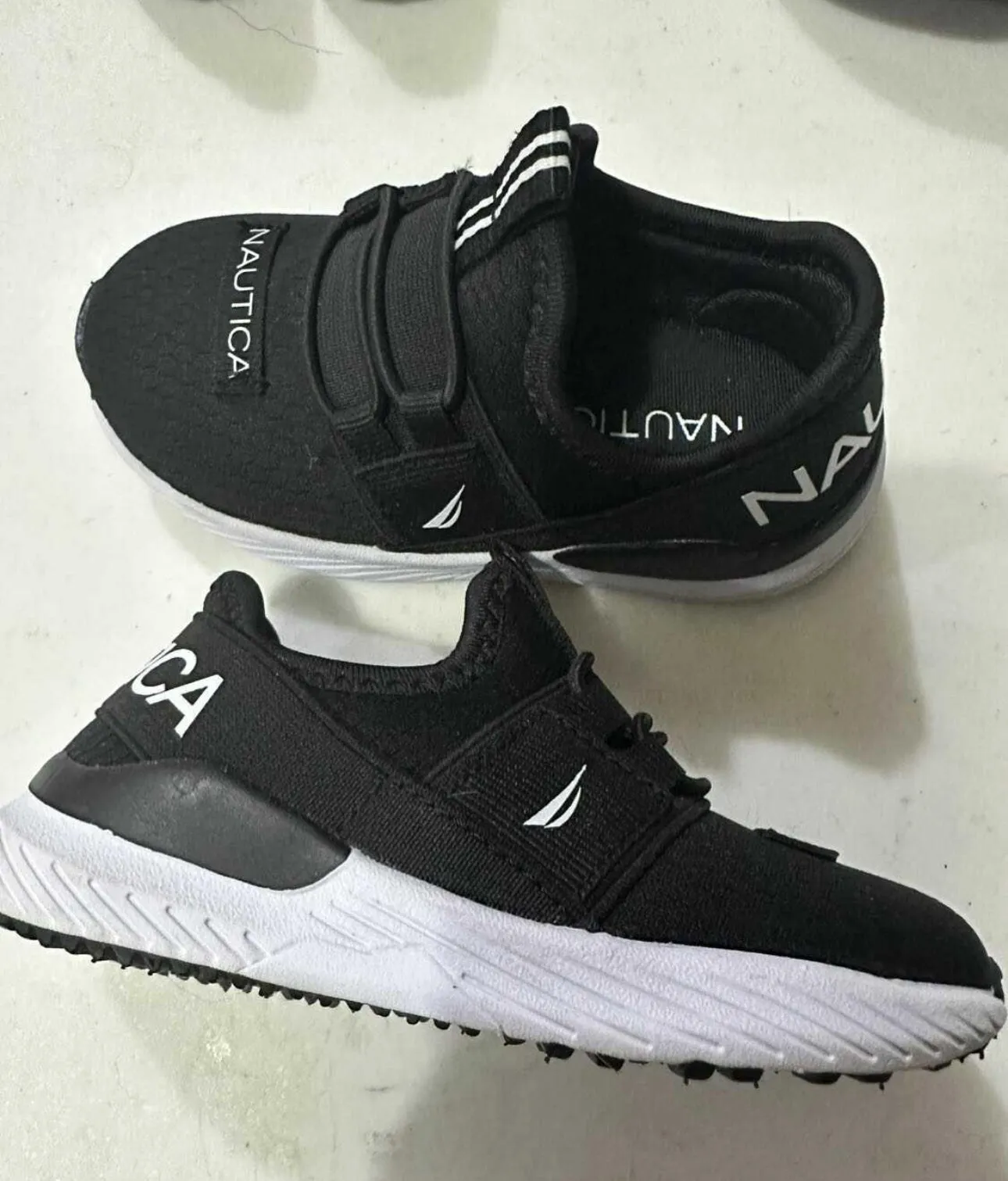 Brand new runners size 6, Shoes 6 (Walkers:12-24 mth)