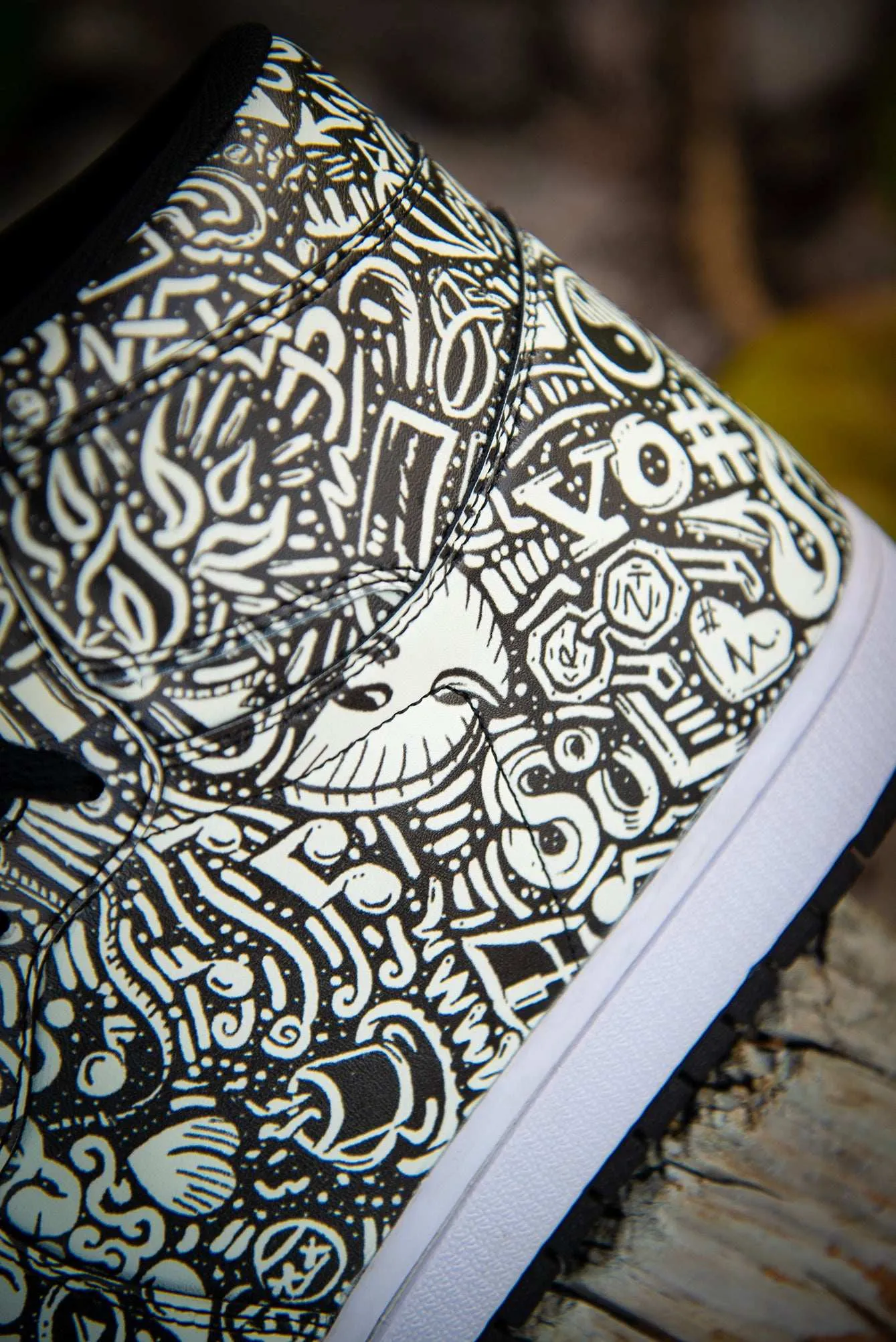 Devious Doodle Pattern Old School Mens High Top Sneakers