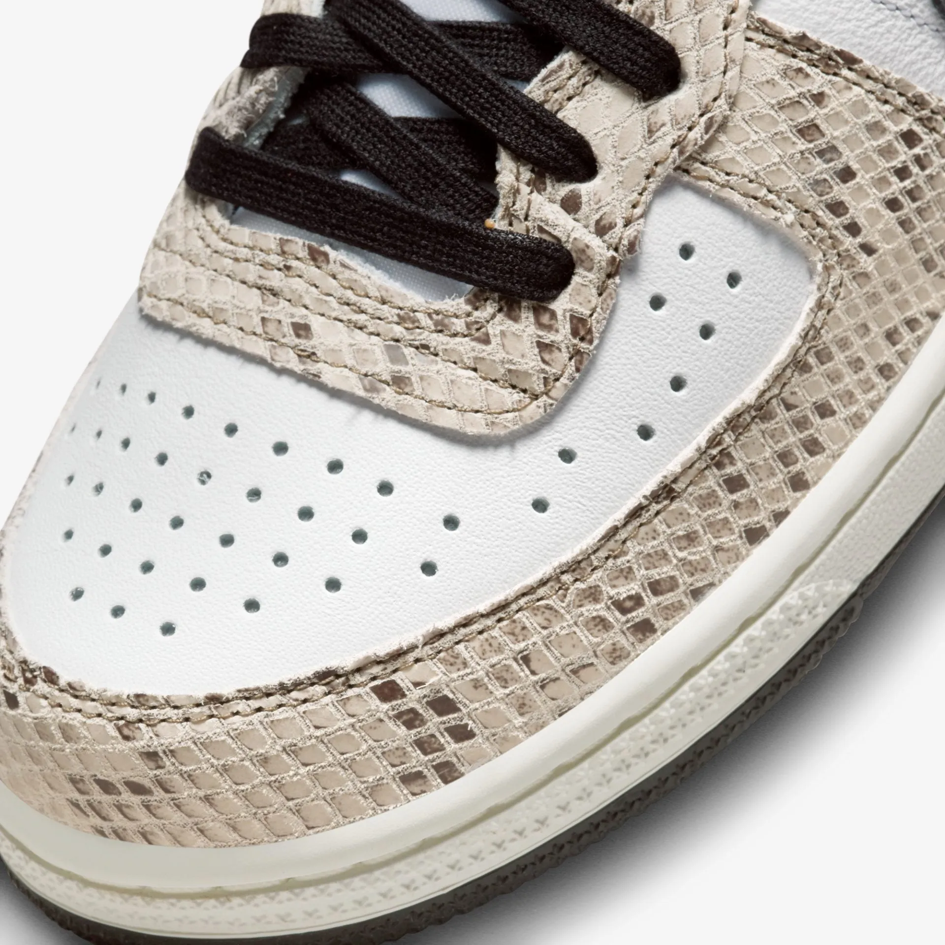 Nike | TERMINATOR HIGH  { WHITE/BLACK-SAIL-COCOA