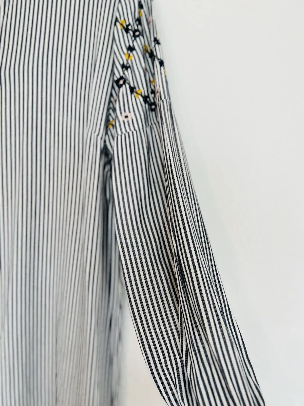 OLD NAVY Blue/White Stripe Dress Sz M Long Balloon Sleeves Shift Tassel Boho