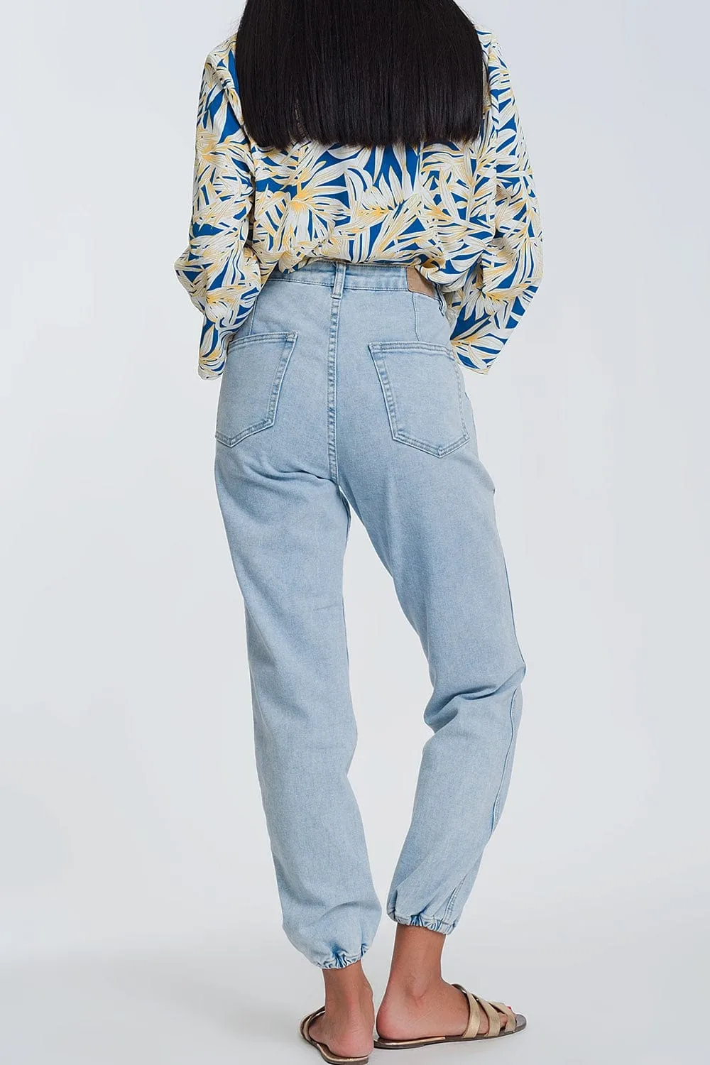 Pocket Detail Jeans In Light Denim