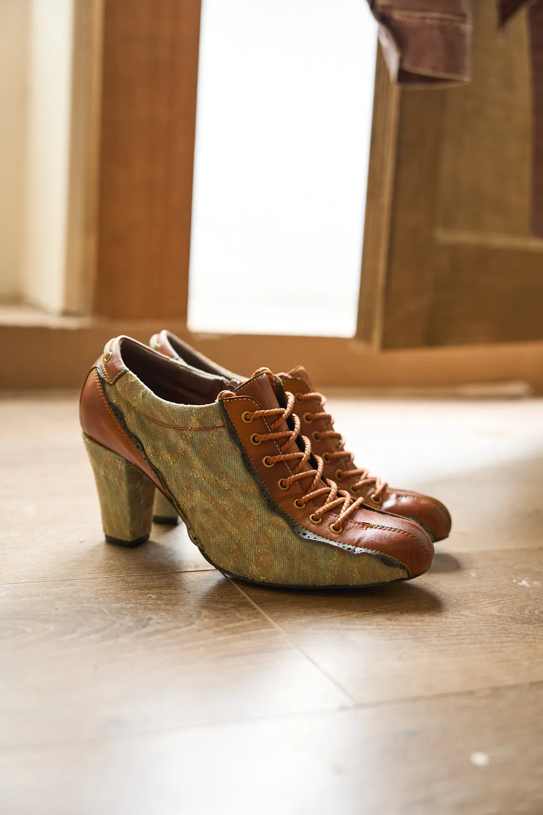 Soffia | Meye Vintage Canvas Rips Leather Brogues