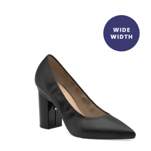 The Pump Wide Width - Coal Stretch Leather 4 Block