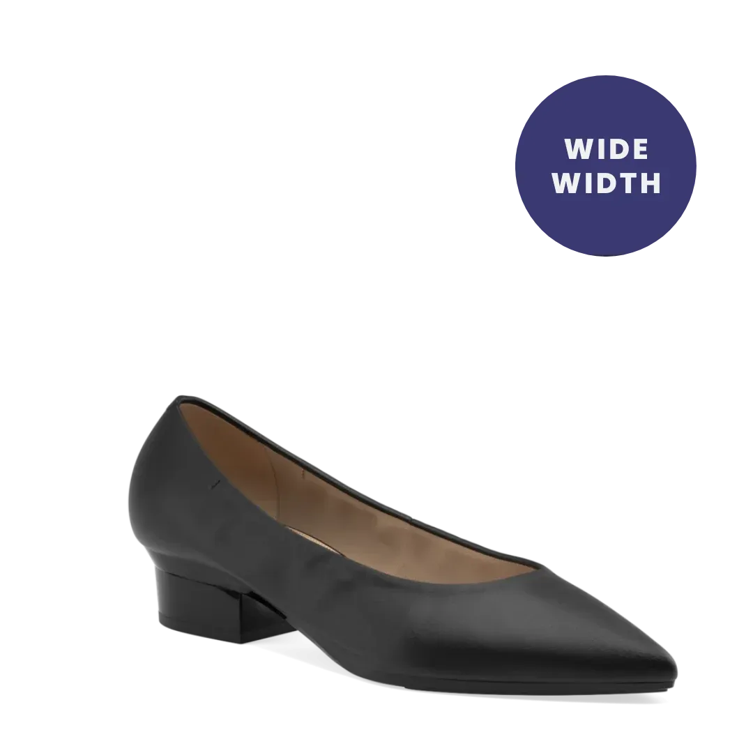 The Pump Wide Width - Coal Stretch Leather 4 Block
