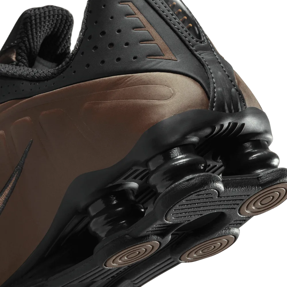 W Shox R4 'Off Noir Ironstone'